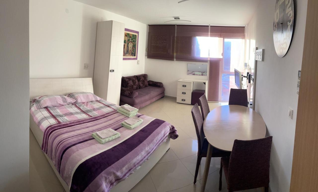 Town Center Apartments ซาดาร์ ภายนอก รูปภาพ