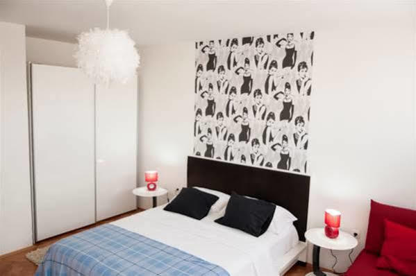 Town Center Apartments ซาดาร์ ภายนอก รูปภาพ